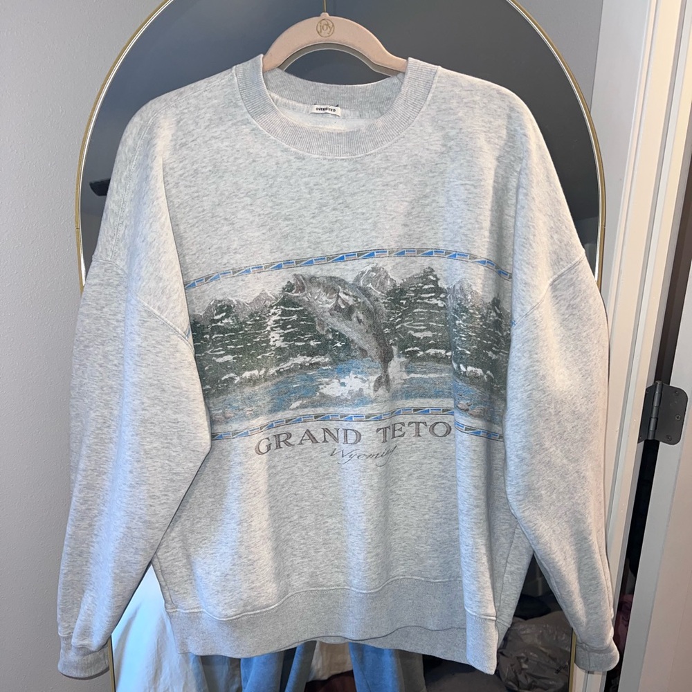 Abercrombie & Fitch Gray Grand Teton Crewneck Sweater
